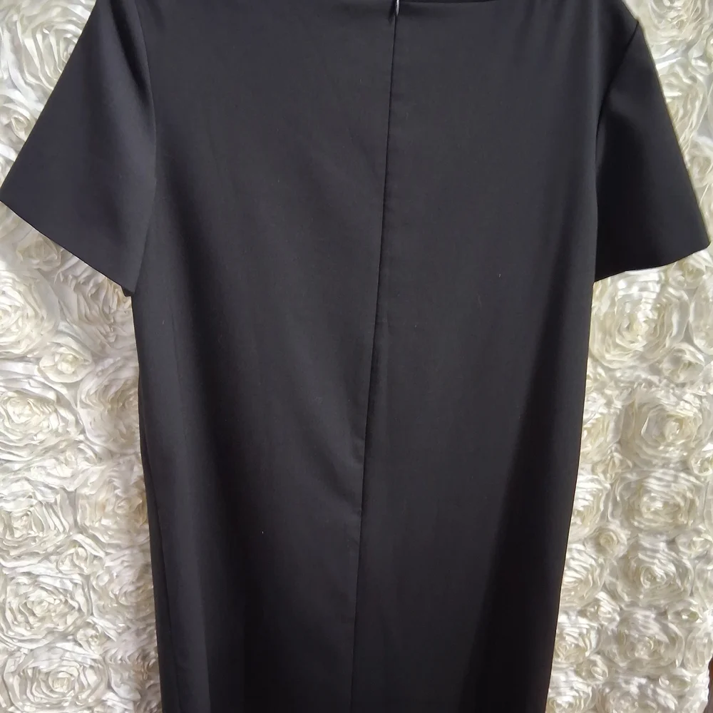 Elegant Black Midi Dress by - Picture 4 of 6